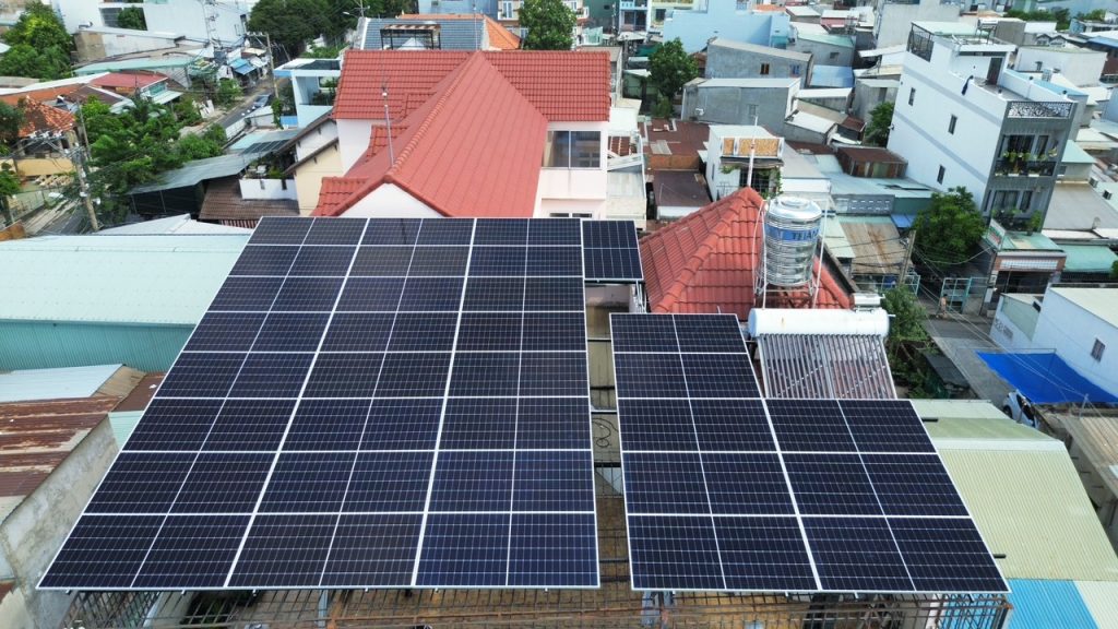 Hệ thống điện mặt trời mái nhà 3 pha 20kW